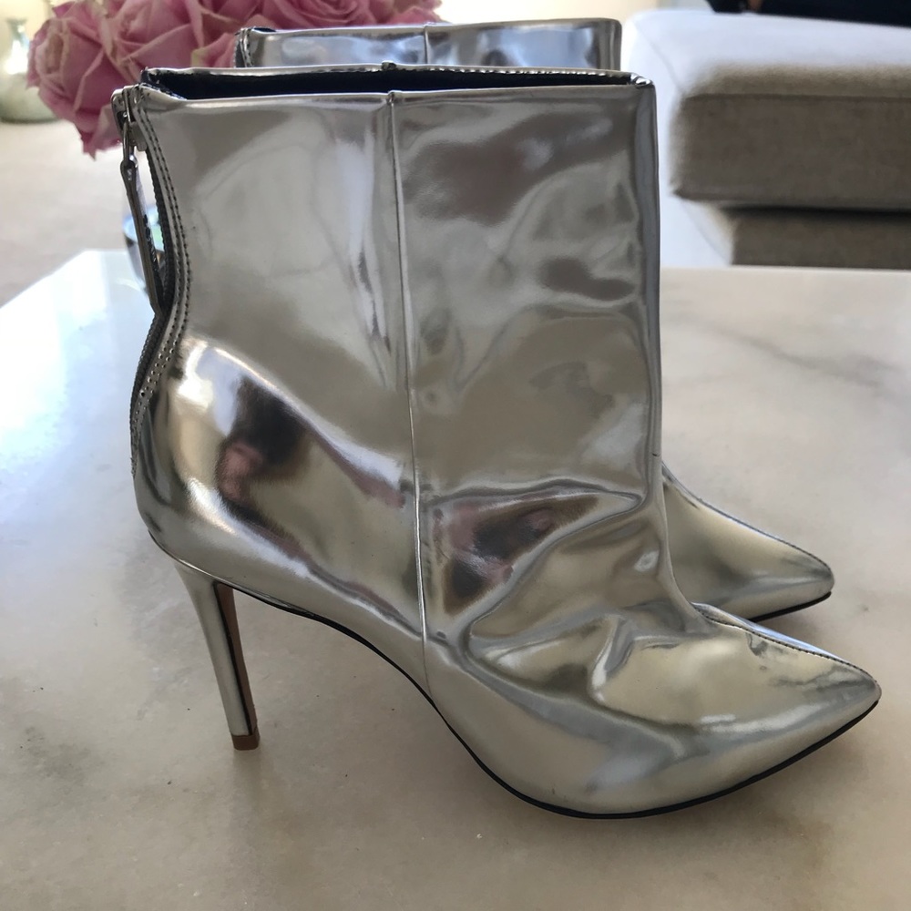 SCHUTZ silver metallic bootie